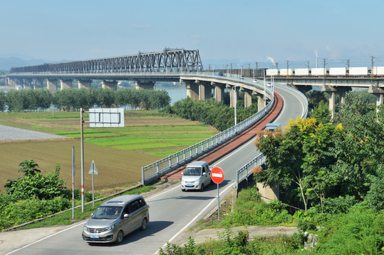 枝城长江大桥公路桥梁维修工程，预算评审