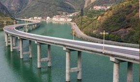 兴山县水上公路景观绿化工程