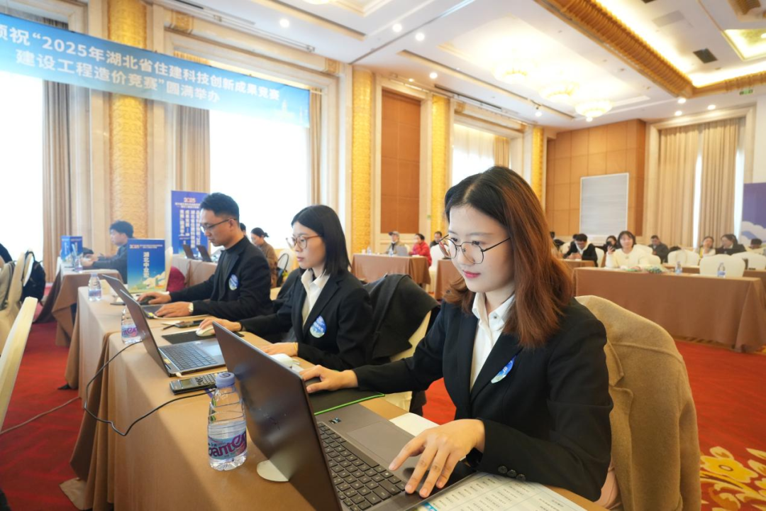 3b090a18b24a6730adc1b453c627fde